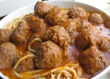 Espaguete com Almôndegas: um prato fácil e delicioso