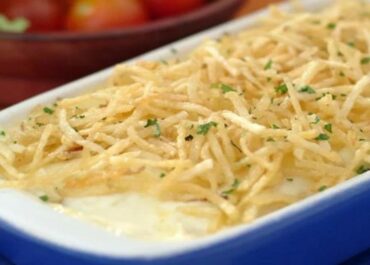 Fricassê de Frango: Um Prato Reconfortante