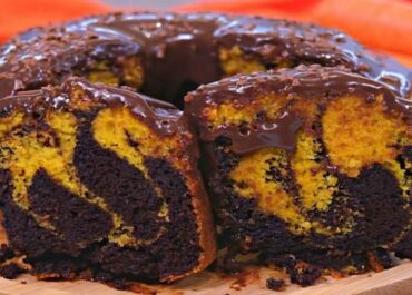 Receita do Bolo 2 em 1: Bolo Mármore de Cenoura e Chocolate