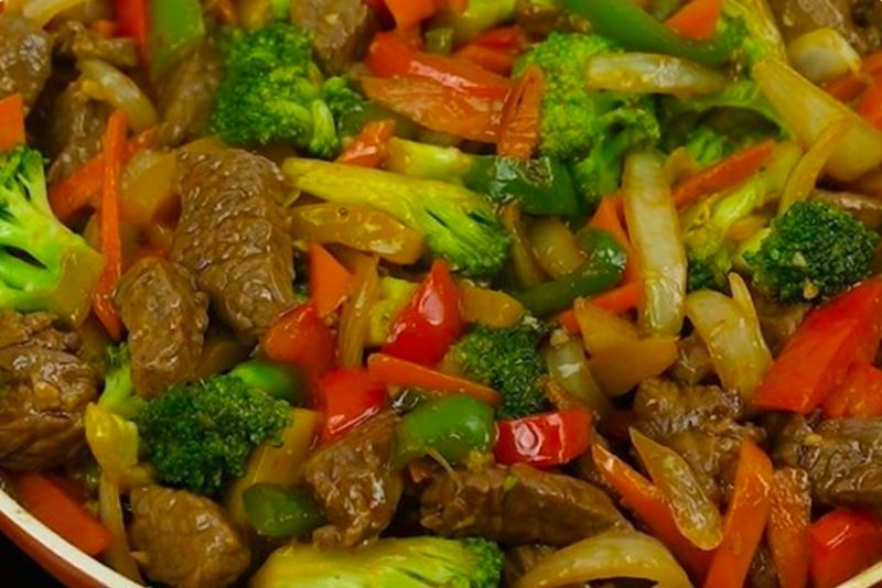 Tirinhas de Carne Chinesa ao Molho Especial