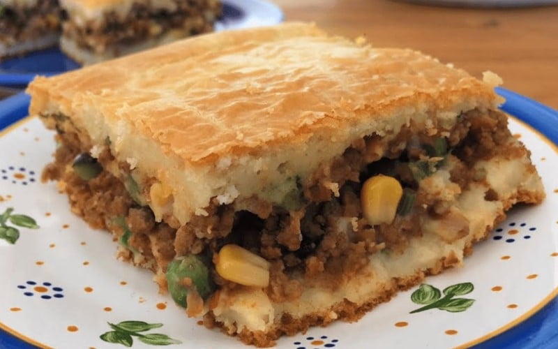 Torta cremosa de carne moída